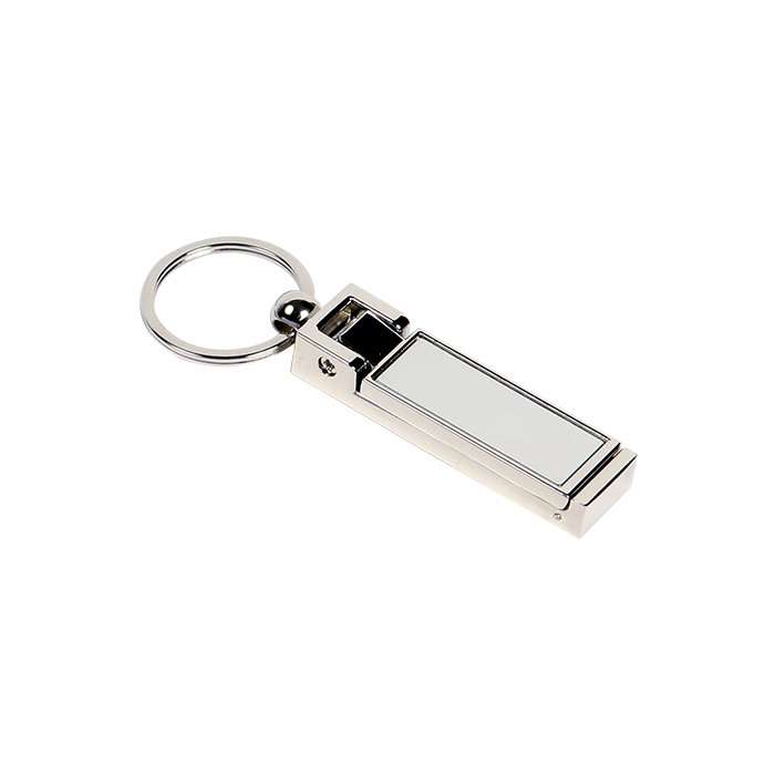Llavero metalico multifunciones con cuelga bolsa y porta celular.