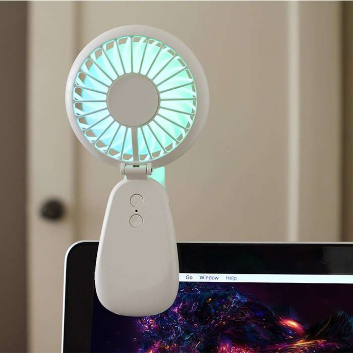 Mini ventilador portatil USB fabricado en ABS con 2 velocidades y 7 cambios de luces.